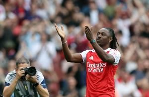 本赛季英超未破门球员射门榜：埃泽17次居首，库尼亚15次第二