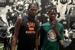 迪班萨：我最喜欢的球员是KD 他本应等我进联盟后去我所在的球队