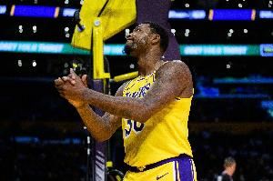 残阵出战!斯玛特:我看到了球队的斗志 我们本可轻易放弃